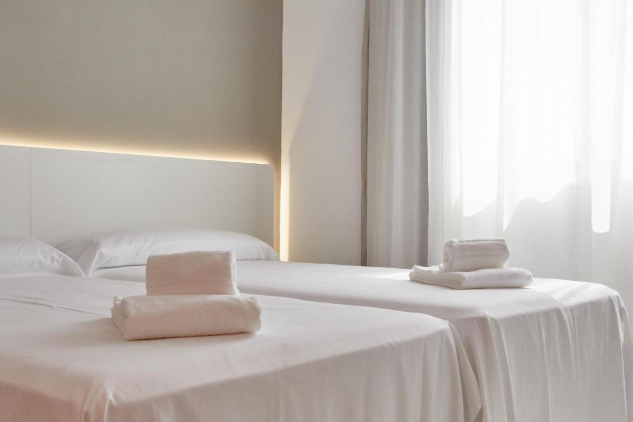 Hotel Dl Port 그라오 데 카스테욘 외부 사진